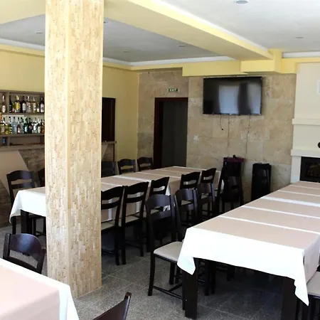 Guest house Манастирска Стряха *