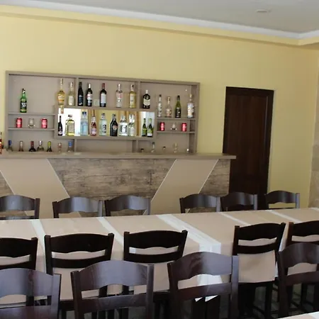 Манастирска Стряха Guest house Manastir