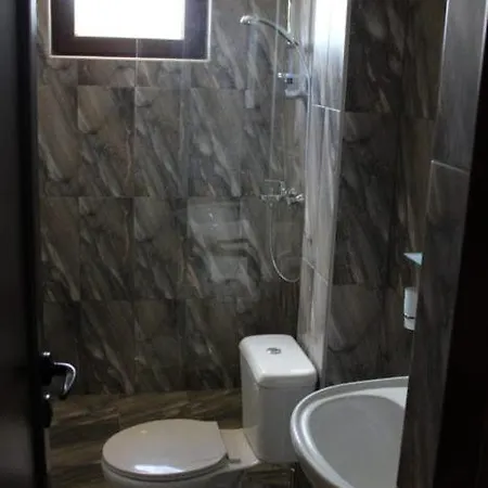Манастирска Стряха Guest house Manastir